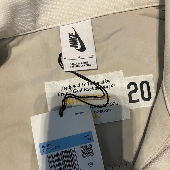 Fear of God x NIKE Collab Shooting Jacket Shirt. - Picture 3 of 12
